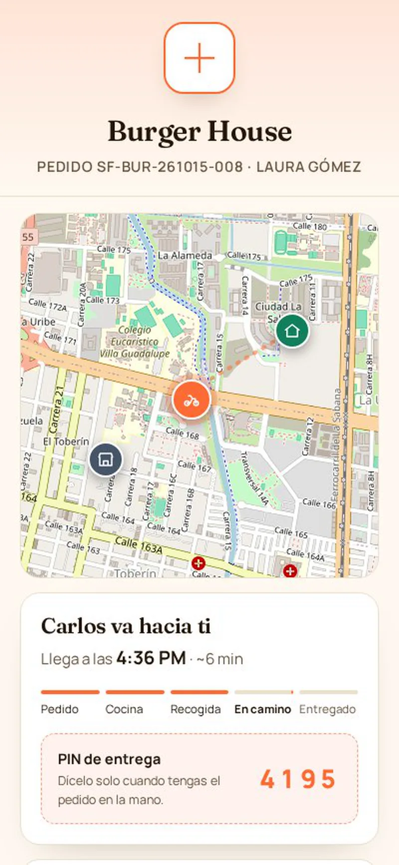 Celular del cliente siguiendo al repartidor en el mapa en vivo